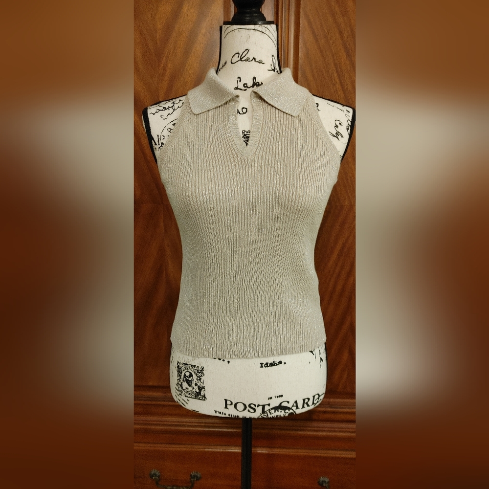 Tomfoolery cream/gold sparkle sleevles sweater, size L, (fits like M)
